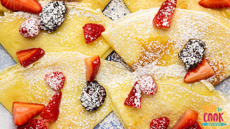 Crepe close up with fresh berries