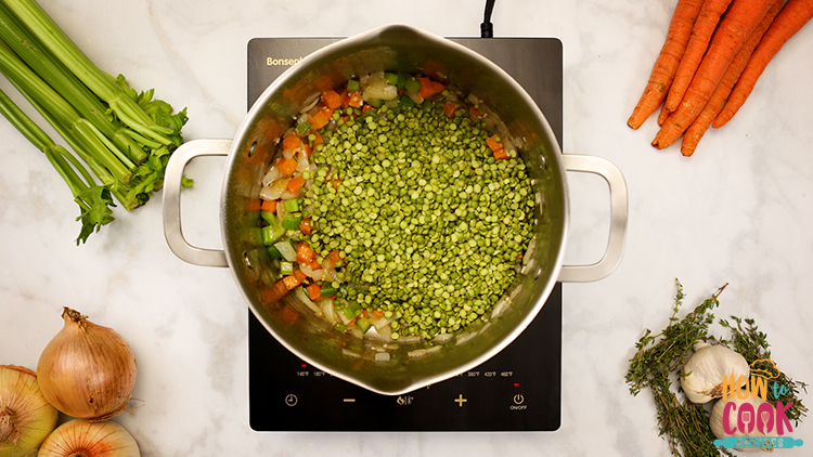 How do you make split pea soup from scratch