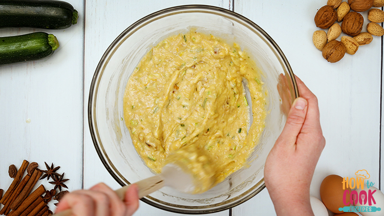 How do you prepare zucchini for bread