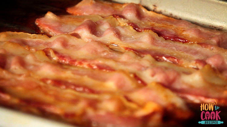 How long should bacon be cooked in the oven