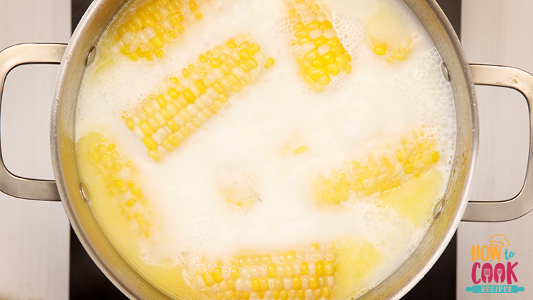 How to boil corn on the cob