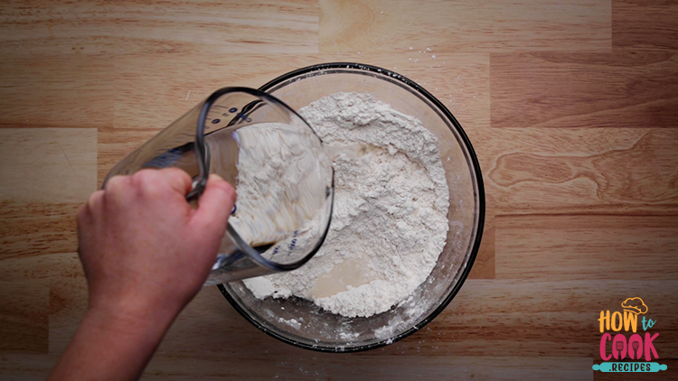 How to make pizza dough by hand