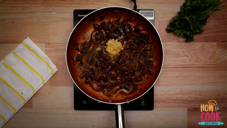 How to store leftover beef stroganoff